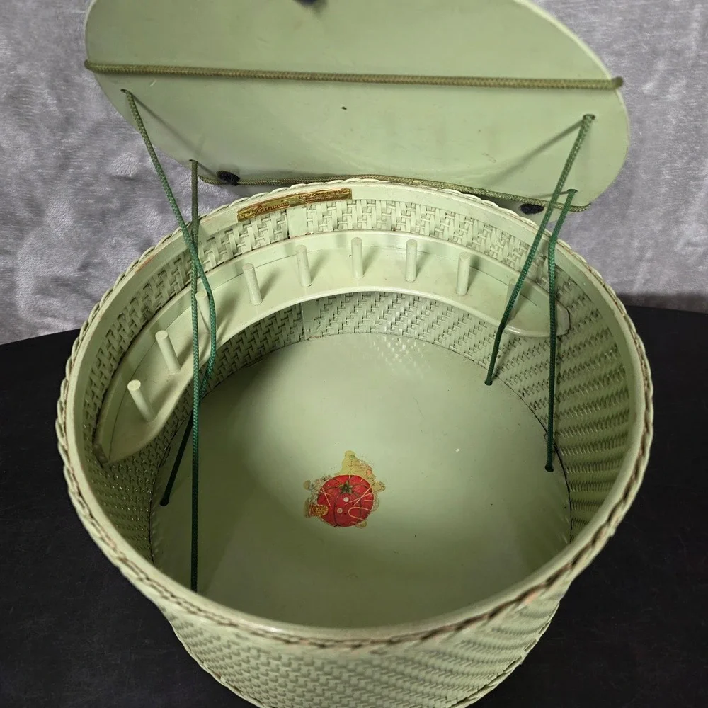 Princess 1950's Vintage Wicker Round Sewing Basket Lid Green Fair Retro Grandma